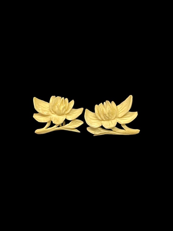 Lotus Flower Carved Earrings - Earrings from Natu… - image 1