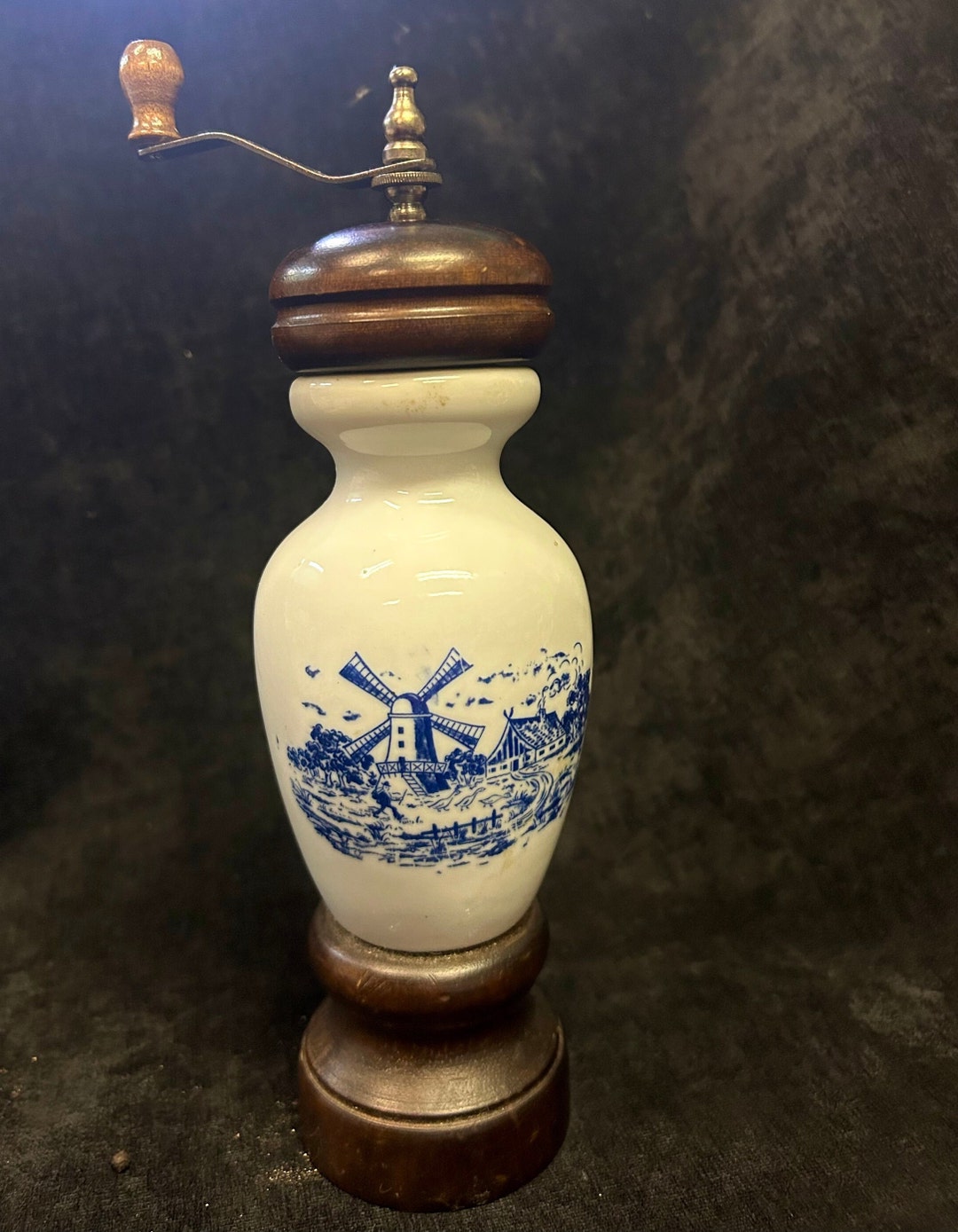 Delft Blue Pepper Grinder Vintage 1970s Large 10 Delft and Wood Pepper Grinder Etsy