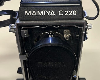 MAMIYA C220 Professional Camera - Vintage 1970s - Made in Japan