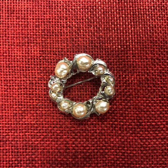 Rare Miriam Haskell Pearl Wreath Brooch/Pin - image 2