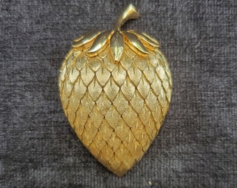 Crown Trifari 3d Gold tone Strawberry Pin/Brooch 1962