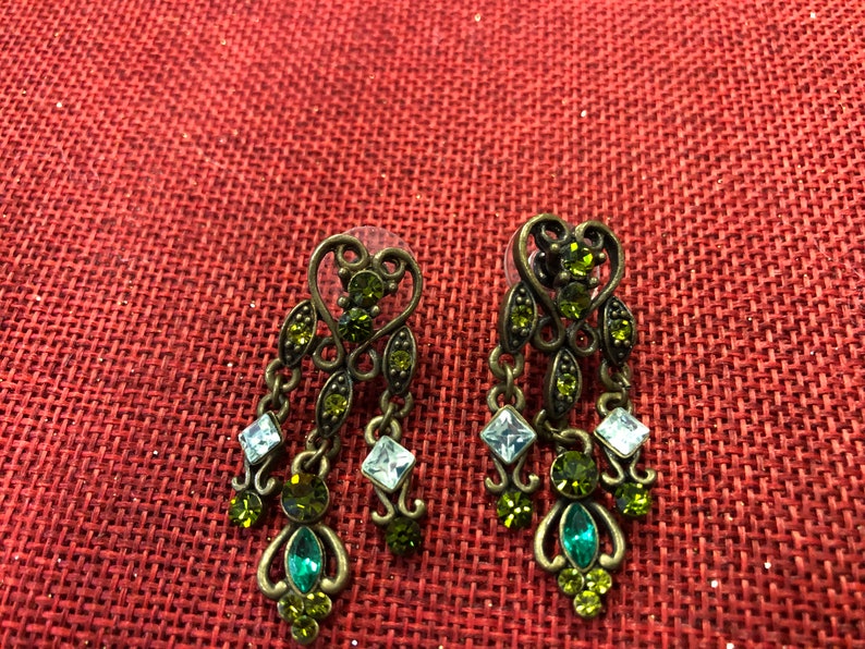 Emerald Dangle Earrings