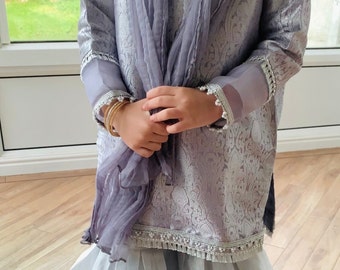 Dusky Lilac and Silver Gharara