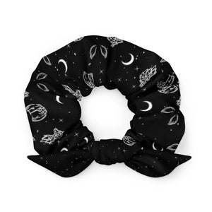 Crescent City, Sarah J Maas, Officially Licensed Scrunchie