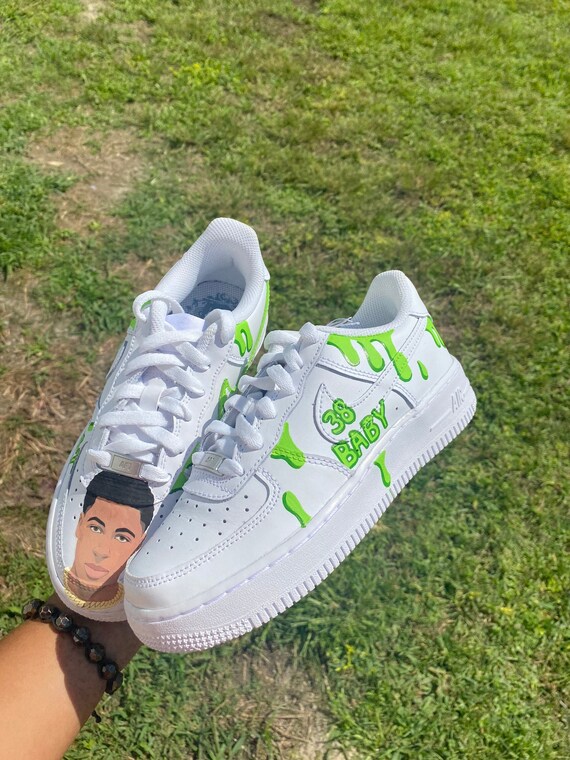 volt volt black foamposite