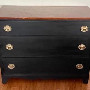 SOLD Do Not Purchase**Vintage Mahogany Hepplewhite Dresser *Shipping Is Not Free* Farmhouse Linen Chest Guest Bedroom Dresser