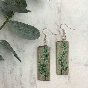 Gift for her, Wood Earrings, Flower earring, Wood earrings, Plant Earring, Hand painted earrings, Witchy earrings, Floral earrings
