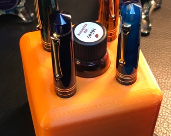 Ink Buddy Cube Pen Stand