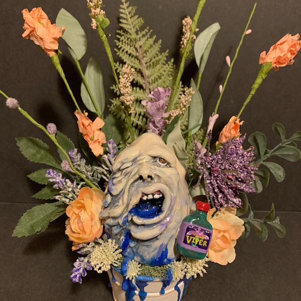 Street Trash mini bucket bouquet