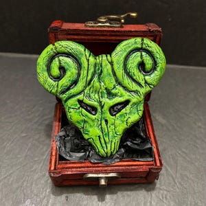 Tenacious D Pick of Destiny large size replica sculpt