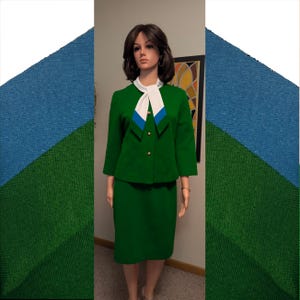 Vintage 1960s 3-piece Kelly Green Wool Blend Knit Skirt Suit with Matching Top / 60s Mod Color Block Set Stewardess Jackie O
