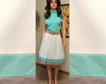 Vintage 1970s Mint/Aqua, Grey & White Color Block Mock Neck Pleated Polyester Dress with Matching Belt