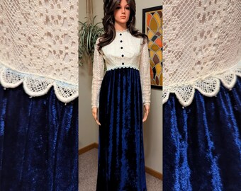 Vintage 1970s Ivory Lace & Blue Crushed Velvet Maxi Dress with Buttons / 60 70s Long Sleeve Cottagecore Gown