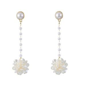 Elegant Vintage Floral Pearl and Gold Chain Dangle & Drop Earrings