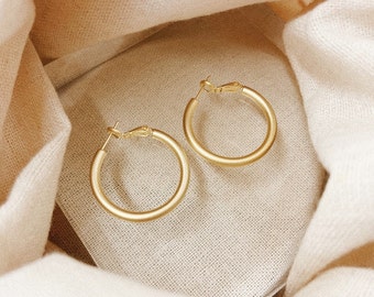 Anello aperto placcato oro 18k con topazio bianco | Italia