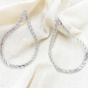 Tear drop post drop down earring