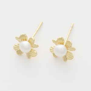 Delicate Mini Clover Pearl Stud Earrings