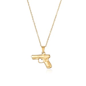 Edgy Gold Charm Pendant Necklace for a Fearless Look