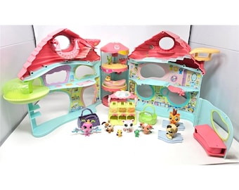 LPS Biggest Littlest House Folding ‘05 Hasbro w/ Pets & Accessories