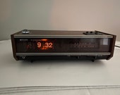 Working Vintage Midland FM AM Solid State Flip Dial Alarm Clock Radio