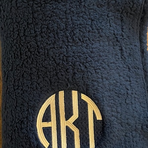 Personalized Sherpa Throw Blanket, Throw Blanket, Sherpa Blanket, Monogrammed Sherpa Blanket, Custom Sherpa Blanket, Blanket, Blanket, Throw
