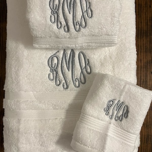 Monogrammed Bath Towel Set,Monogram 3 Piece Towel Set, Monogram Towel Set, Custom Towel Set, Personalized Bath Towel Sets, Monogram Bath Set
