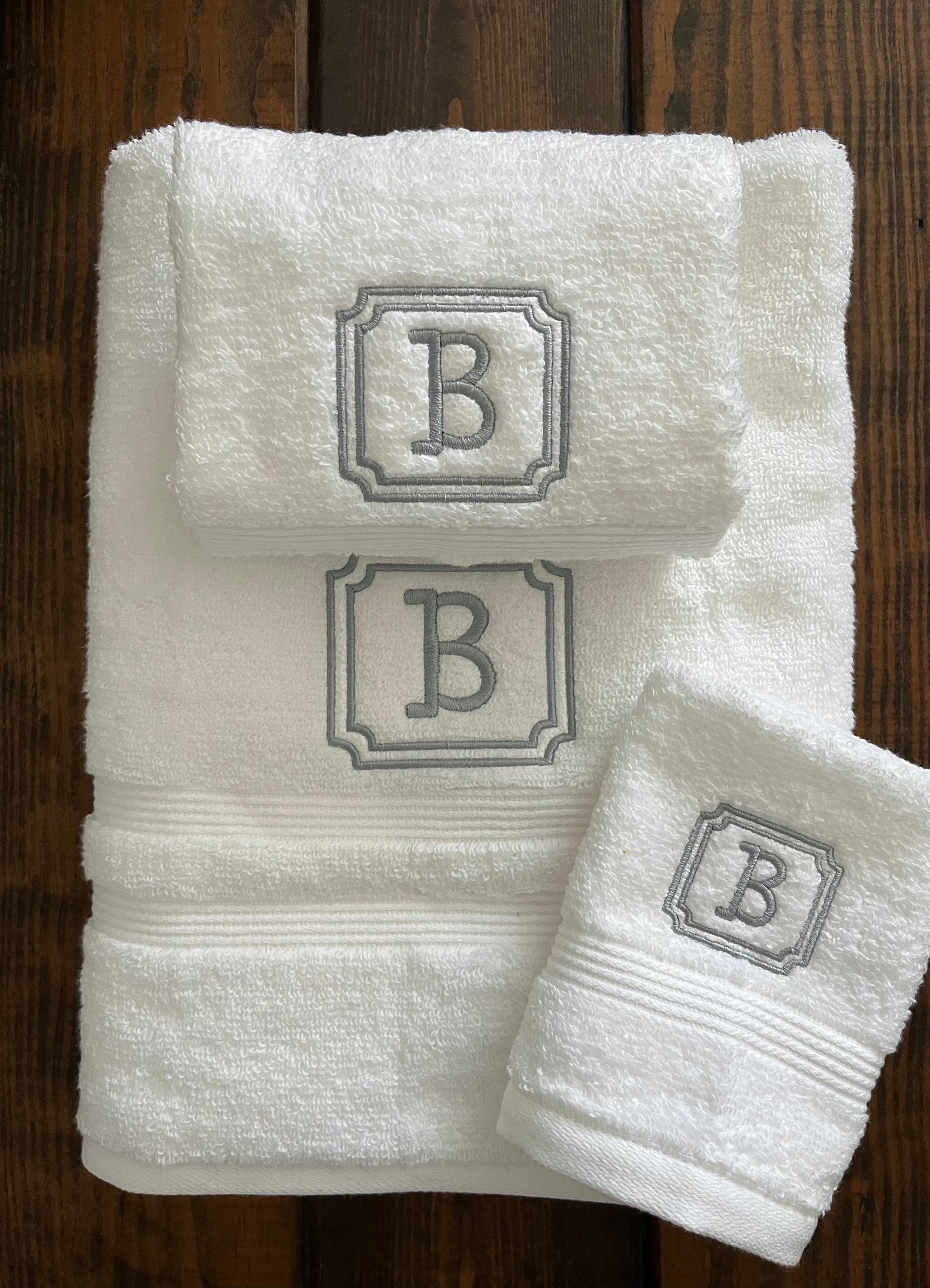 Monogrammed Towel Set – theplaidpalmtree-6768