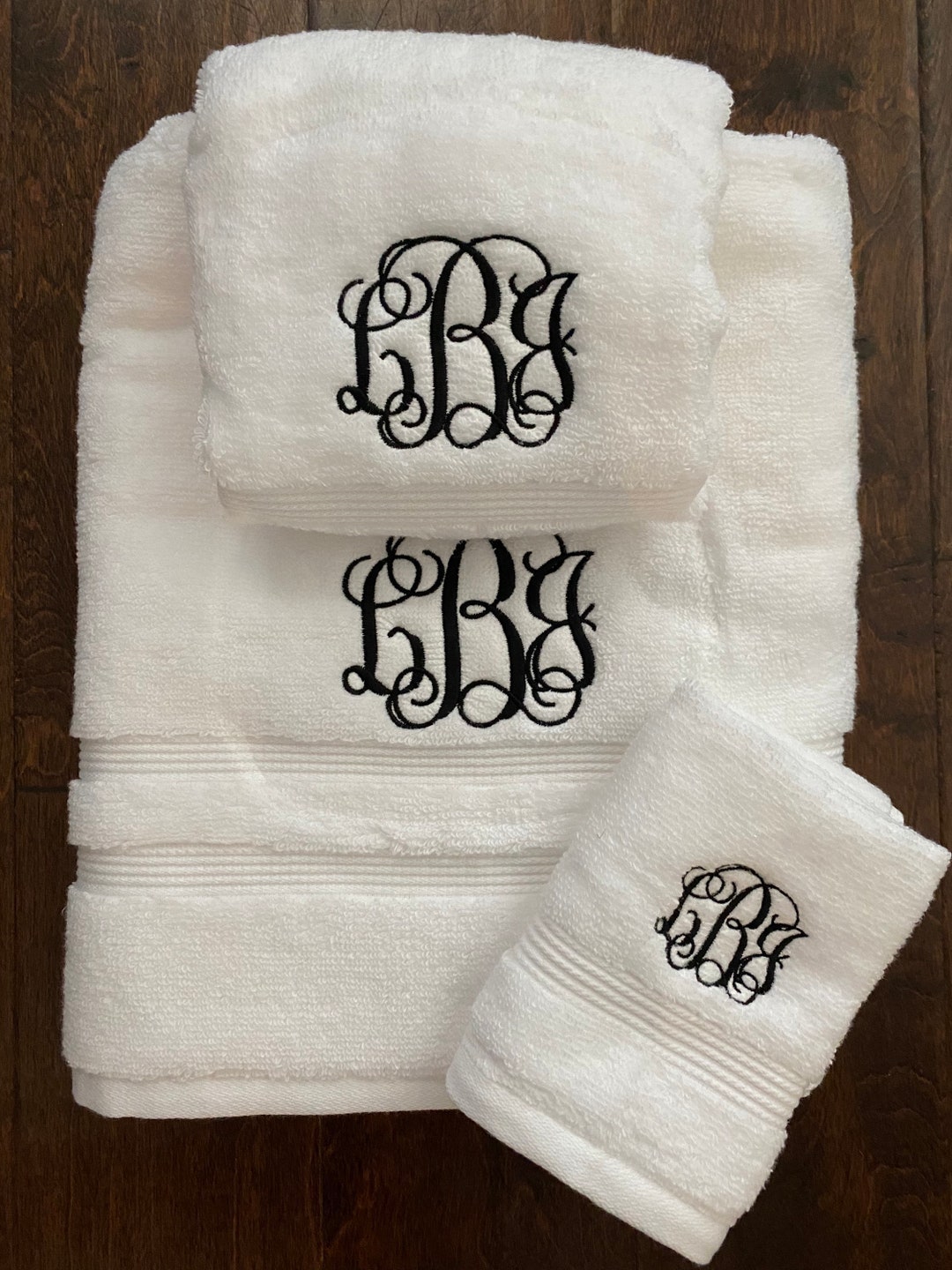 Personalized Lyra Towel Set with Monogrammed Initials, Bath Towel Set