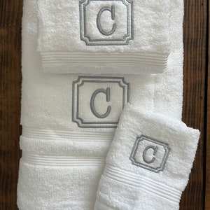 Monogrammed Bath Towel Set,Monogram 3 Piece Towel Set, Monogram Towel Set, Custom Towel Set, Personalized Bath Towel Sets, Monogram Bath Set image 5