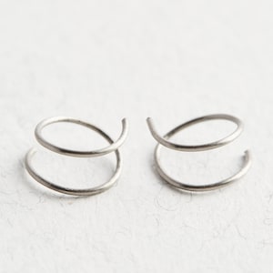 Titanium Hoop Earrings, Titanium Huggie Hoops, Small Titanium Hoops, Small Hoop Earrings, Hypoallergenic Everyday Earrings, Minimalist Hoops