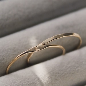 Anillo de sello de oro de 14 quilates personalizado para mujer, anillo con letra inicial, pequeños anillos apilables, joyas con nombre personalizado, anillos con letras de oro, apilables