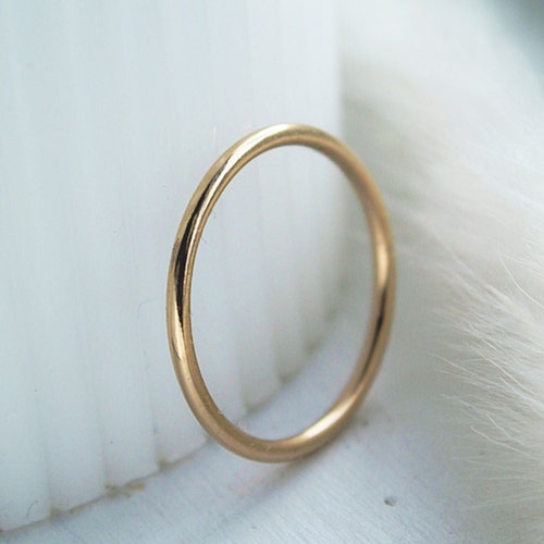 Dainty Gold Stacking Ring Hammered or Smooth Gold Ring 14k - Etsy