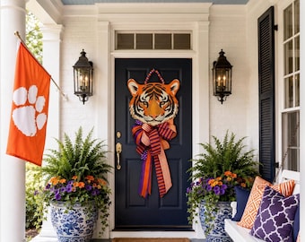 Tiger Door Hanger