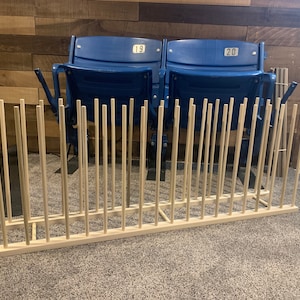 Estante para almacenamiento de arte: 118 cm de largo por 20 cm de ancho con tacos de 45 cm de alto. Para arte enmarcado, marcos de fotos, lienzos y pinturas.