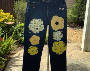 Pendientes amarillos abejorro Lee jeans reciclados incluidos