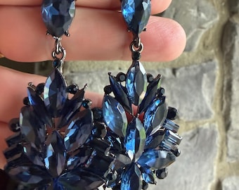 marineblauwe strass-oorbellen, donkerblauwe kristallen bruidsoorbellen: saffierblaadjes, bronskleurige afwerking