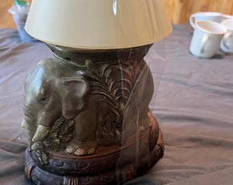 vintage elephant tea light candle holder writing on bottom see photos