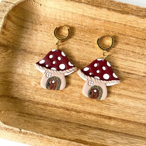 CottageCore / Pendientes de hongos / Inspirado en la naturaleza / Jardín de hadas / La Comarca / Gorra Roja / Hongos / Sin Níquel