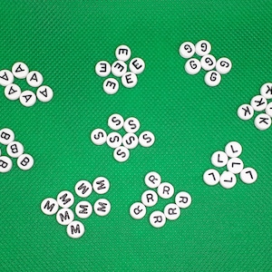 Contas de letras de A a Z redondas brancas, contas de letras individuais, contas de acrílico para artesanato, alfabeto
