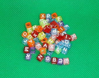 Lettres Cube coloré transparent Lettre cube Perles Acrylique blanc bricolage blanc Perles acryliques Alphabet