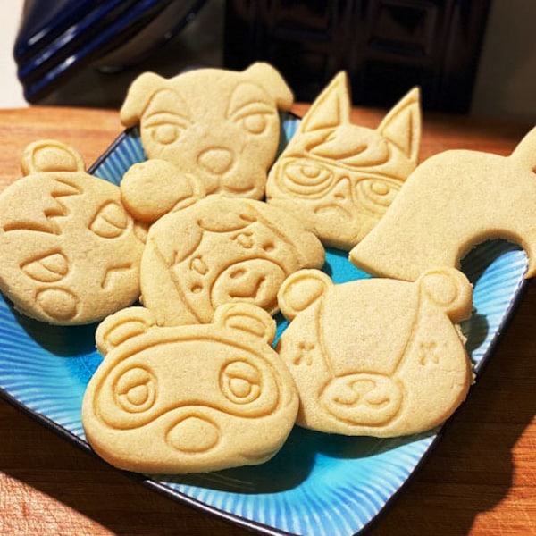 Animal Crossing Cookie Cutter ACNH Villagers for Bakers, Fondant, Clay with Isabelle Tom Nook KK Slider Marshal Stitches Raymond Bioplastic