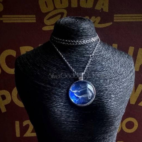 Snake Shed Pendant - 25mm Blue #10