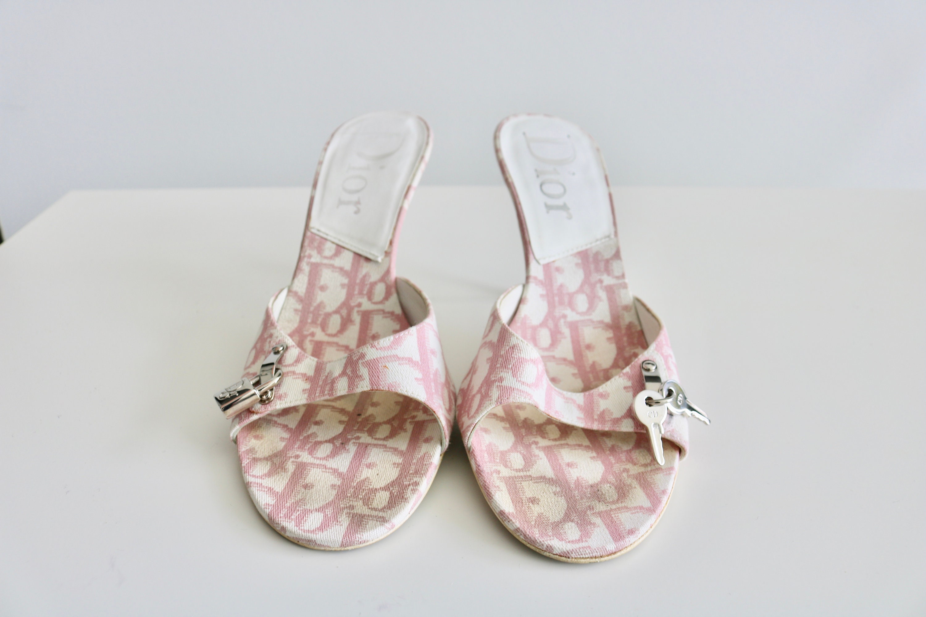 Pink dior heels hot sale