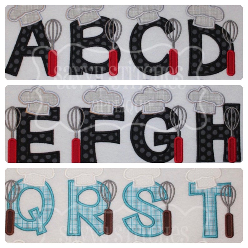 K&ouml;nnte beinhalten: Gestickte Buchstaben A bis T, jeweils mit Kochm&uuml;tze und Schneebesen. Die Buchstaben A bis H sind schwarz mit wei&szlig;en Punkten. Die Buchstaben Q, R, S und T sind hellblau kariert. Die Schneebesen haben rote Griffe.