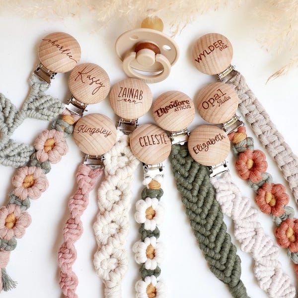 Personalized Macrame Pacifier Clip, Natural Cotton Baby Gift, Flower Detail