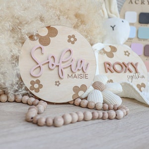 Baby Name Announcement, Daisy Baby name sign, Flower Name sign for baby girl, Wooden Sign for Hospital