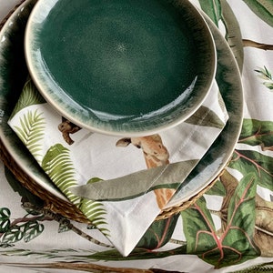 Africa Tropical Safari Napkin 40cmx40cm 16&quot;, Fabric Napkin, Table Decor Wildlife Serviettes African curio South Africa Kruger National Park