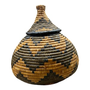 Zulu Traditional Basket with a lid 30cm 11.8&quot;, Ukhamba Lid Basket South African Basket woven Basket Unique African Baskets Home Decor Basket