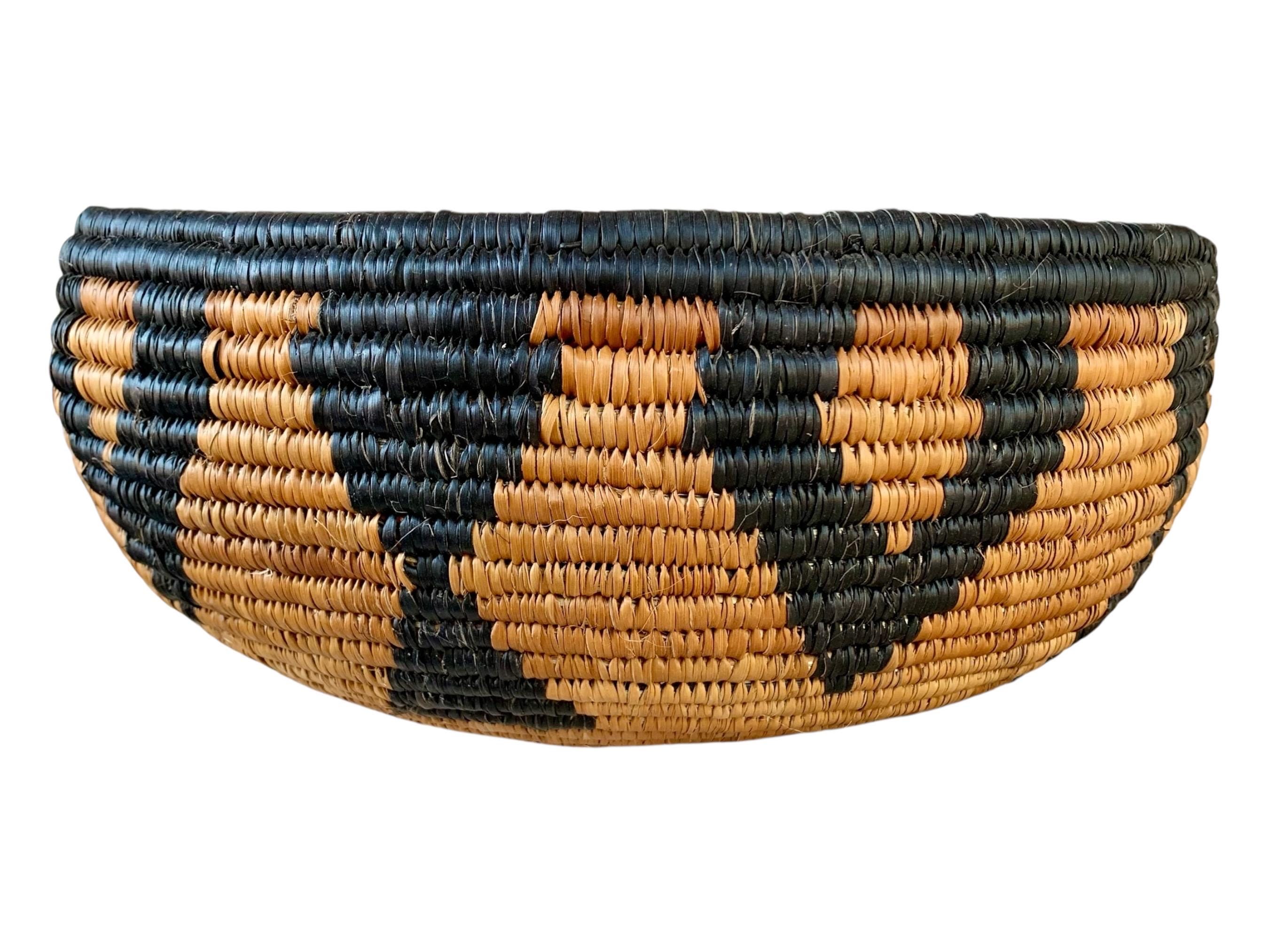 ズールー族の伝統的なオープンバスケット 30 cm 11.8インチ