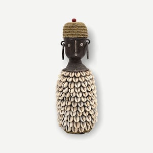Namji Doll Cowrie Shell Baby 18cm 7&quot;, Fertility Doll, Namji Doll, Cameroon Doll, Wooden Doll, African Doll, African Decor, Beaded Cowrie